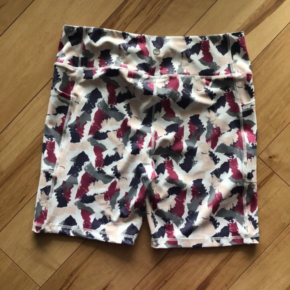 Senita Athletics Pants - NWOT Senita Athletics High-Waisted Rio Shorts